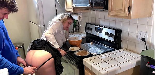  The maid takes the hard cock in the kitchen